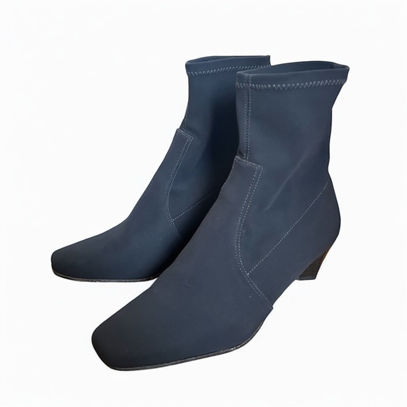 Donald J Pliner • Sophia Pull On Ankle Bootie Black Size 9 - Picture 4 of 8